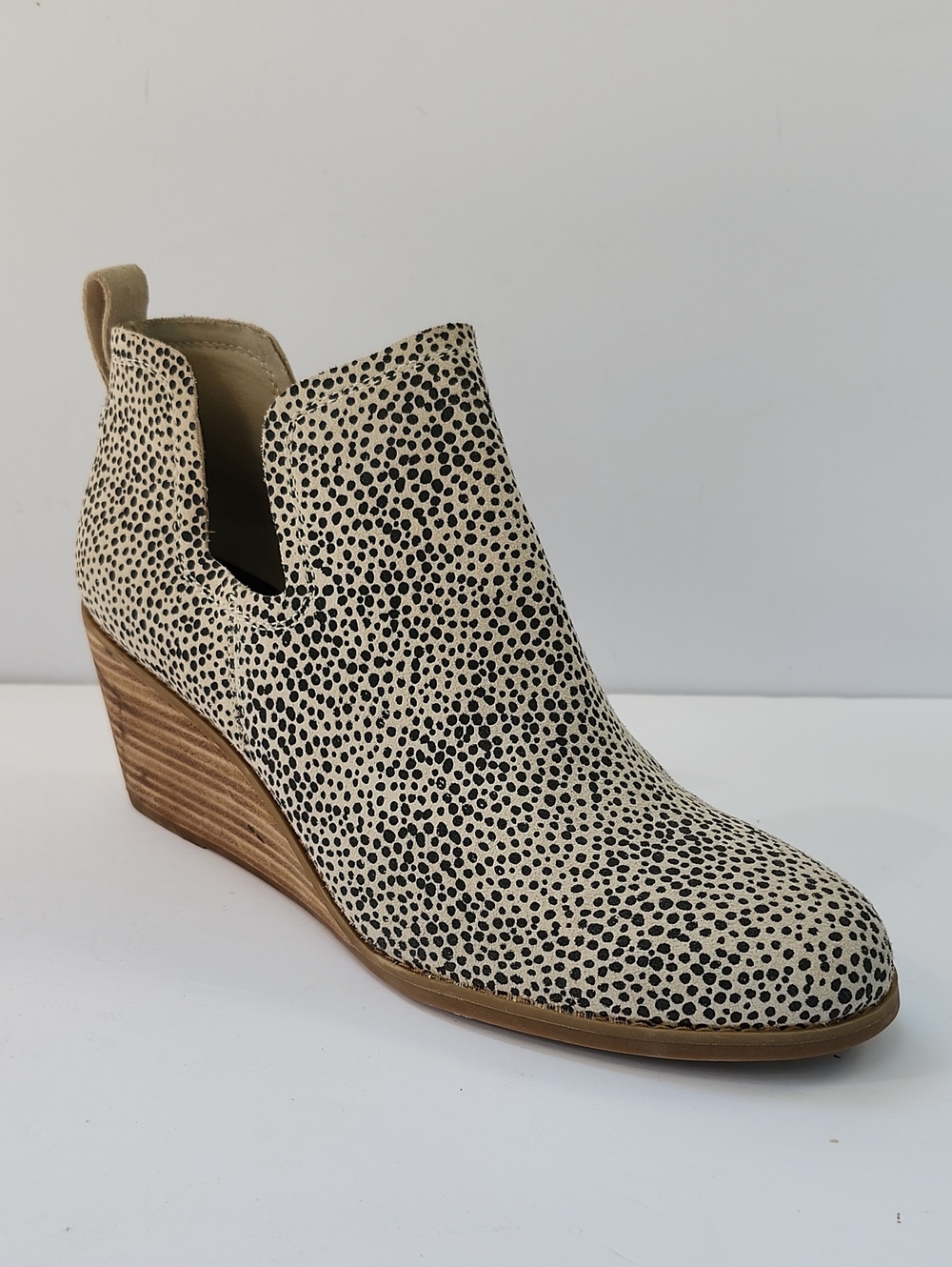 NWT TOMS KALLIE SUEDE CHEETAH PRINT WEDGE BOOTS